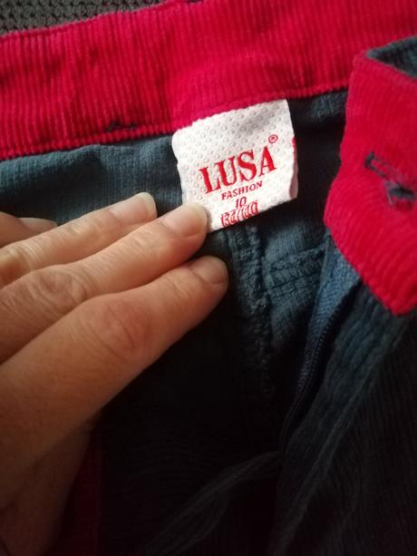 Mencestrove nenosené nohavice, 134