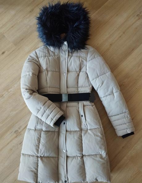 Zimná veĺmi teplá bunda. velkosť s..top stav, xs