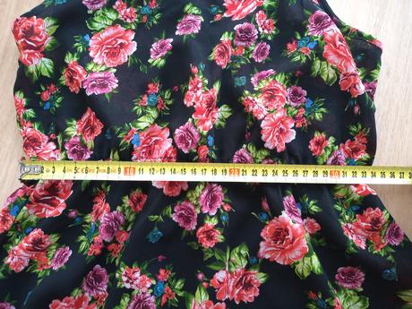 Kvetované letné šaty, terranova,s