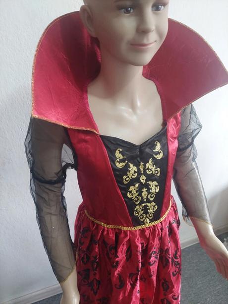 Upírka / kráľovná karnevalový kostým veľ.140,