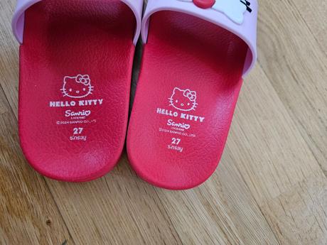 Hello kitty šlapky 27, sinsay,27
