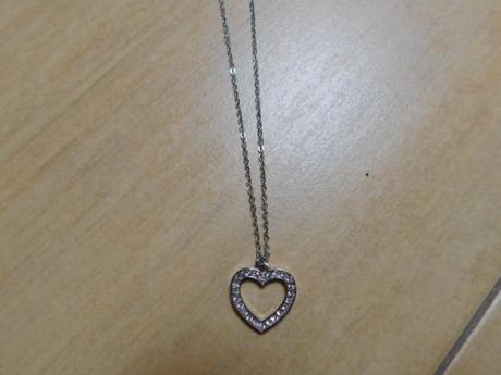 Retiazka so srdiečkom, 