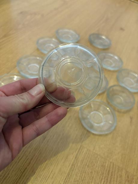 Sklenené malé misky, 