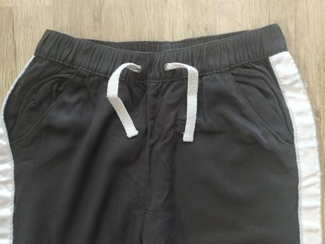 Dievčenské tepláky v 128/134, 128