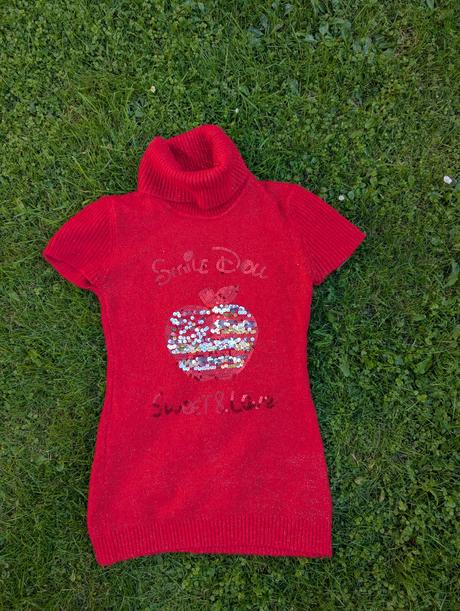 Svetrové minišaty, 140