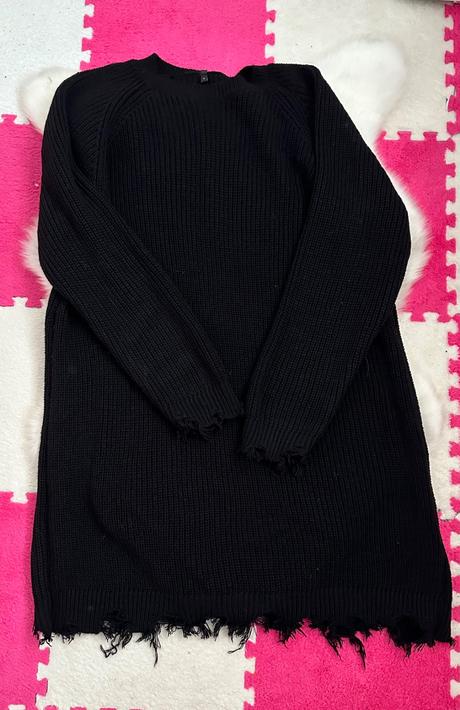 Dlhé dotrhané svetrové šaty, l