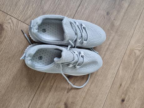 Sivé tenisky veľ. 36, 36