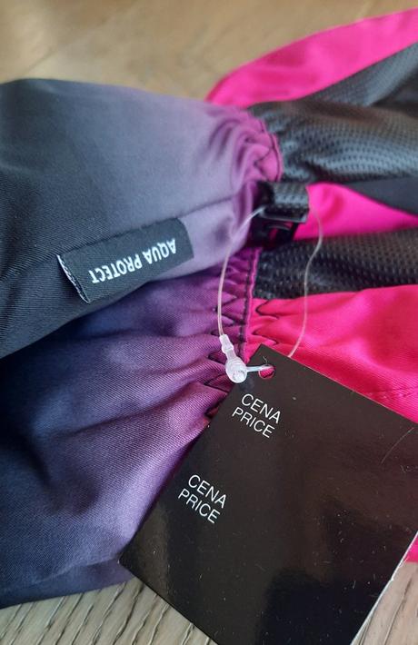 Nové kvalitné lyžiarske rukavice na 9-10 rokov, relax,146