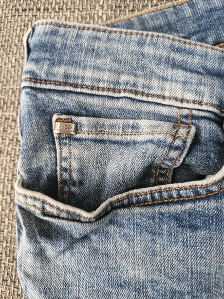 Kratasi guess, guess,32