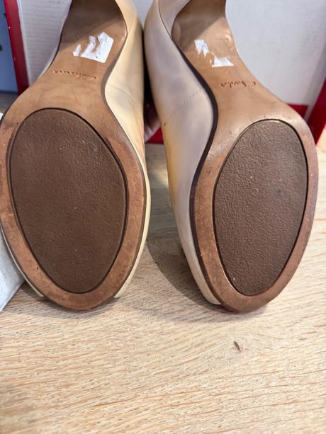 Kožené lodičky s ružovou špičkou, clarks,38