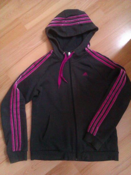 Sportový komplet, 38