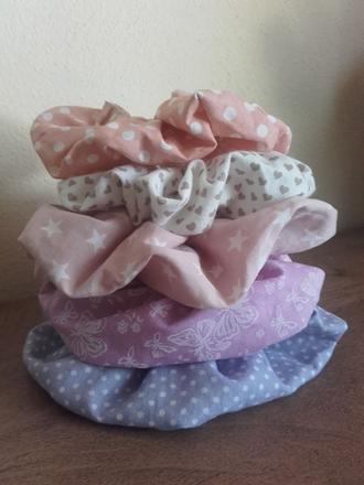 Scrunchie gumičky,