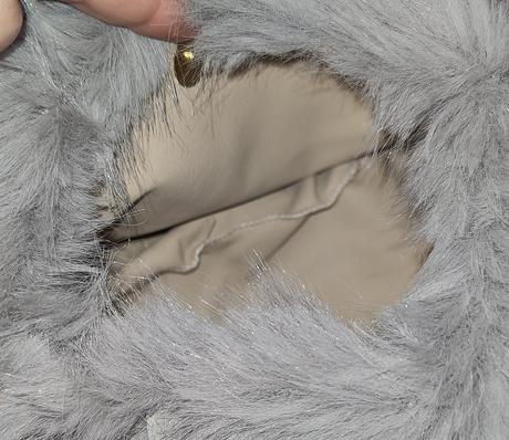 Sivá chlaptková kabelka, 