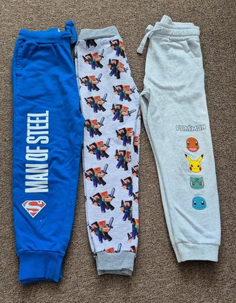 Balík oblečenia veľkosť 122, 122–134