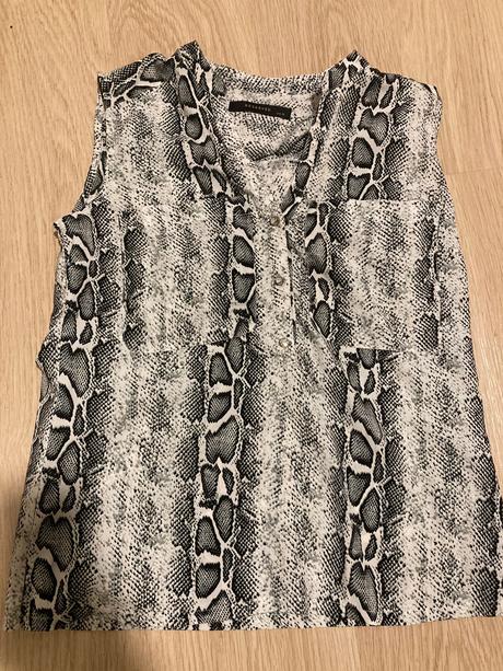 Balík dámskeho oblecenia, s