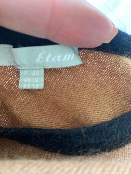 Zaujímavý tenký pulóver 38/40, 40