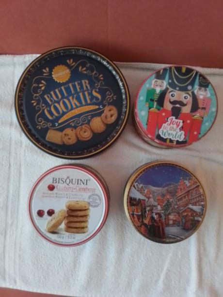 Plechové dózy 4ks, 