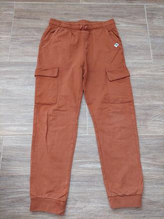 Tepláky č.134, 134