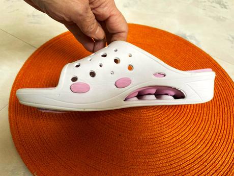 Gumené šlapky na platforme, 38