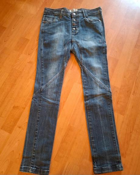 Dámske rifle, bershka,36