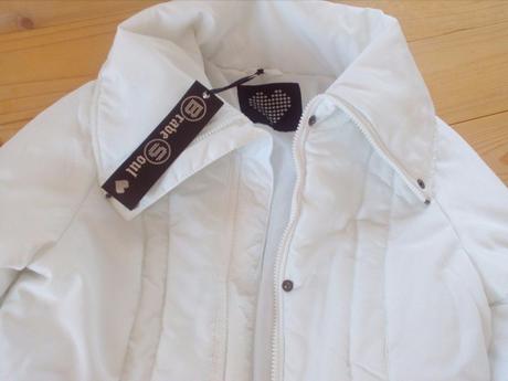 Dievčenska bundička , 170