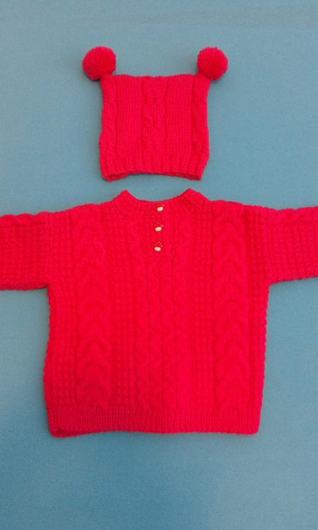 Dievčenský pletený svetrík s čiapočkou, 98