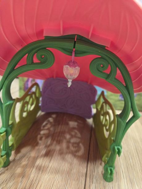 Schleich trblietajúci kvetinový dom 42445, 