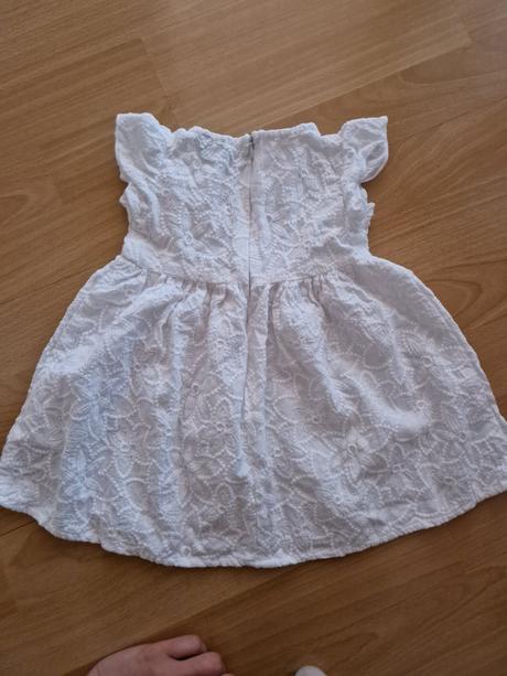 Šaty pre dievčatko, 68