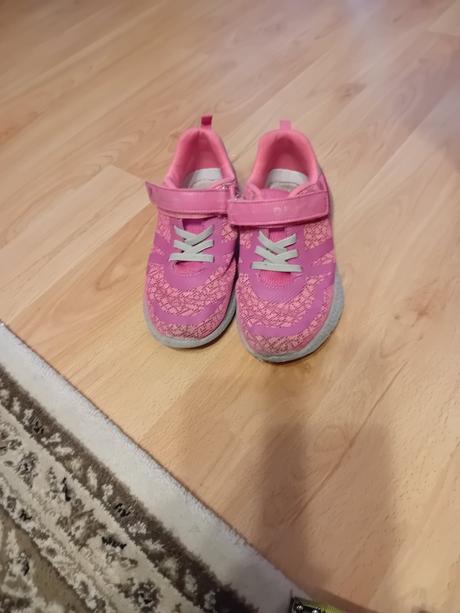 Dievcenske tenisky značky ddstep, d.d.step,30