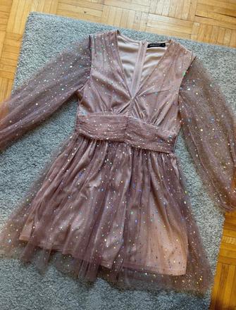 Trblietavé šaty, s