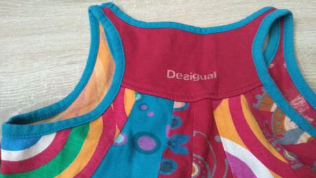 Nádherné šaty top stav, desigual,122