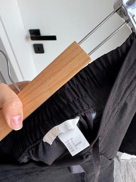 H&m letné kraťasy čierne, h&m,s