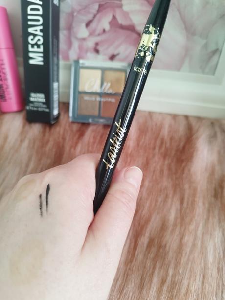 Balíček dekoratívnej kozmetiky, 