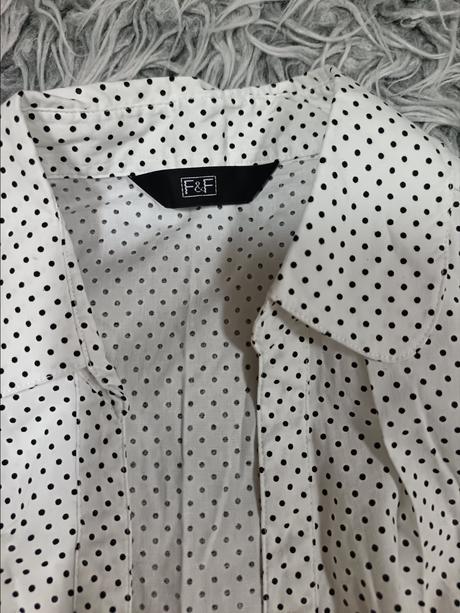 Bodkovaná blúzka, f&f,42