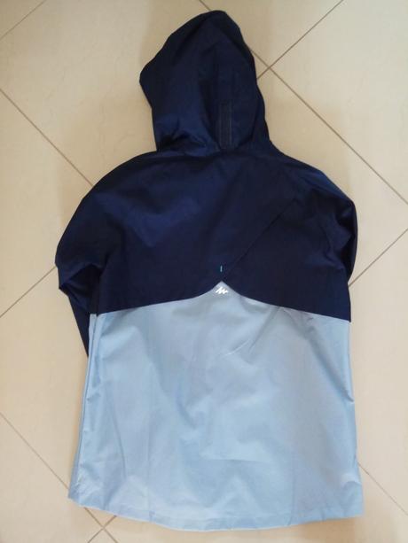 Detská nepremokavá bunda mh500 na turistiku, quechua,164