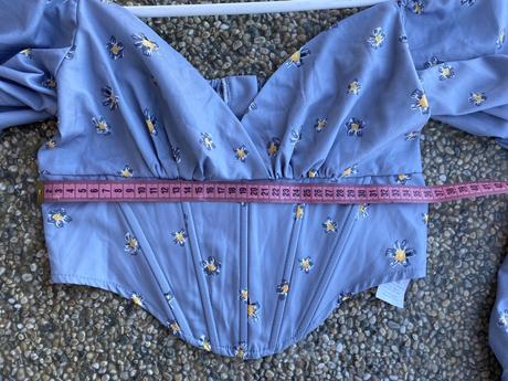 Korzetový top s nariasenými rukávmi, s