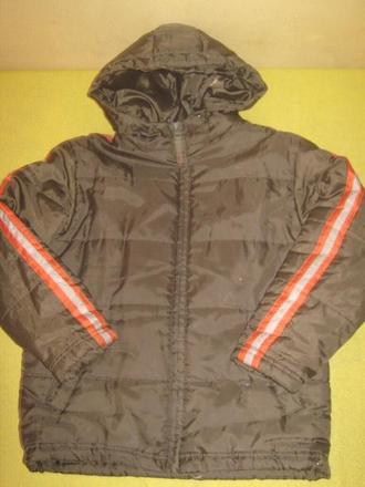 204  hnedá vetrovka , kenvelo,128