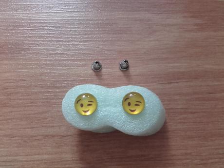 Náušnice emotikon - rôzne druhy,