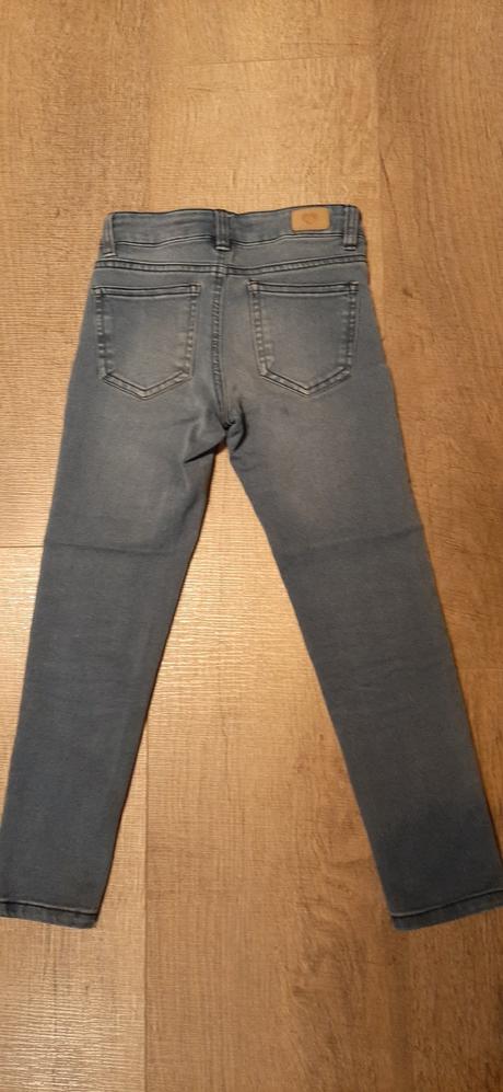 Dievcenske rifle, znackove, eu 122-128, 122