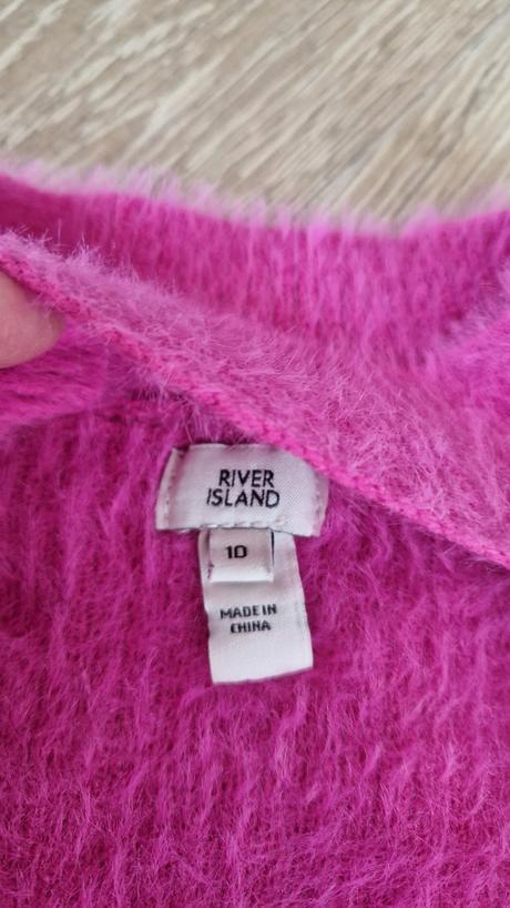 Sveter, river island,36