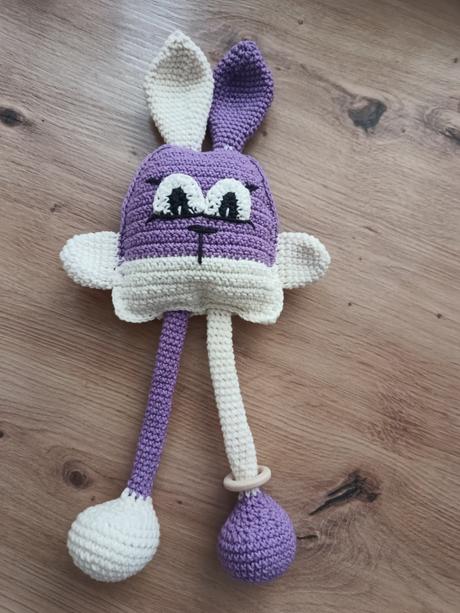 Hačkovaný zajko s naťahovacími ušami, 