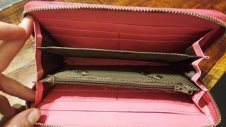 Ružobá peňaženka, 