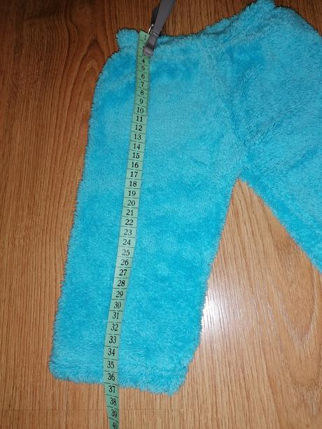 Mäkkučké tepláčiky, 68