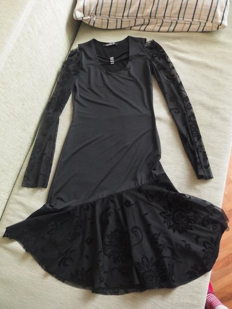 Spoločenské šaty, 38