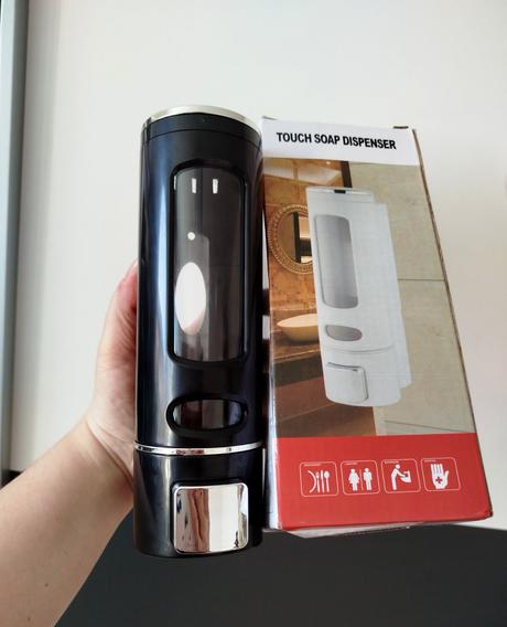 Nástenný dávkovač mydla, 