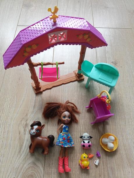 Enchantimals - harvest hills - barnyard nursery, 