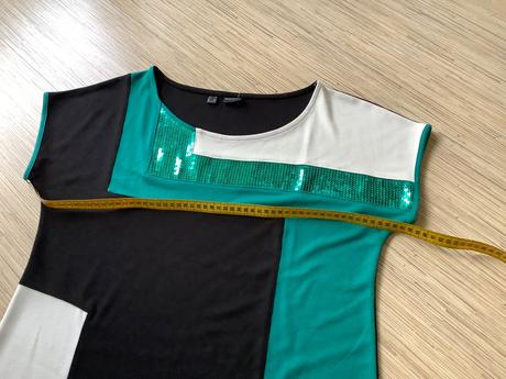 Krasne upletove saty s flitrami, 44