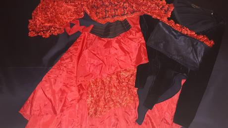 Kostym tanecnice karneval,