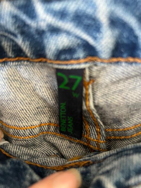 Benerton suprove roztrhane rifle dzinsy  velk 27, benetton,s