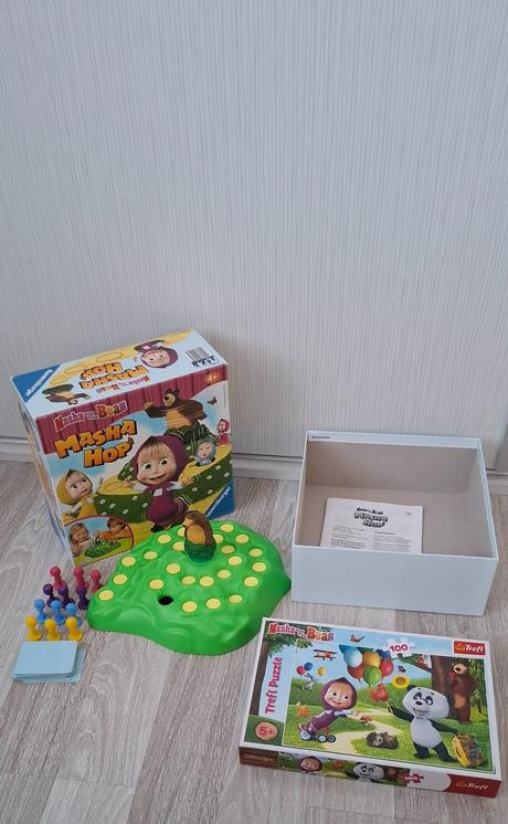 Hra máša hop a puzzle máša a medveď, 